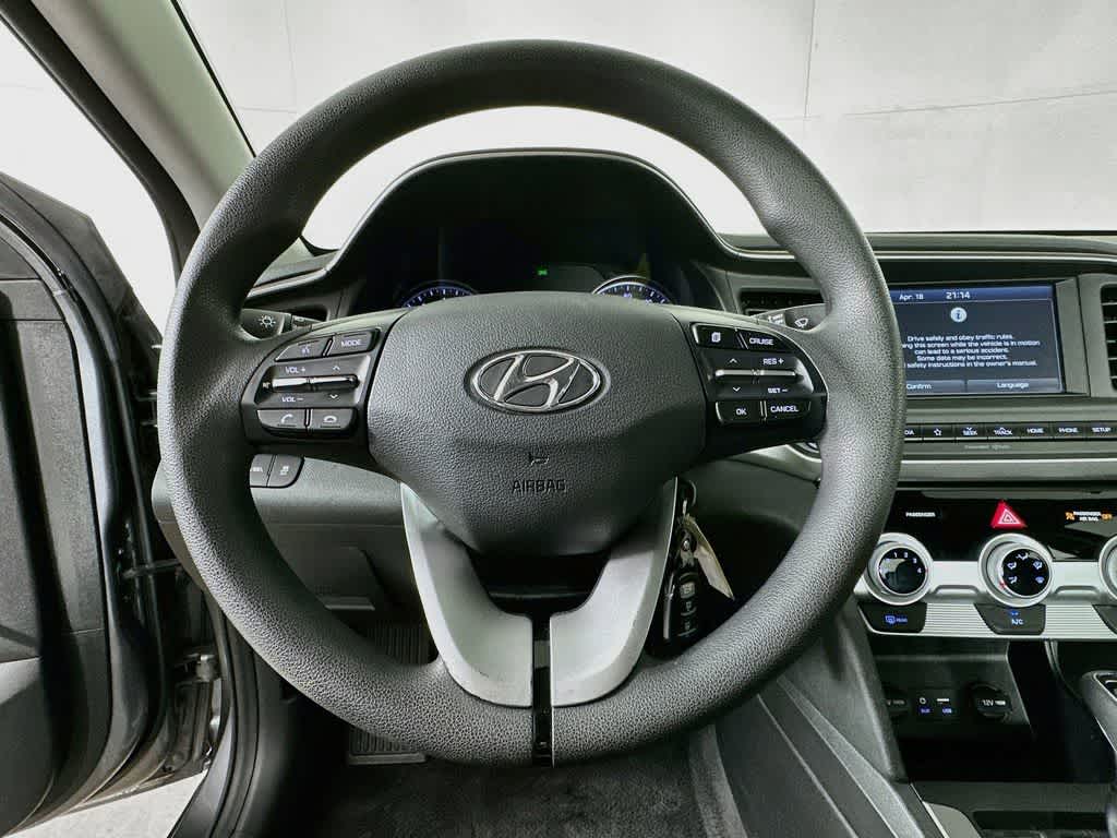 Thumbnail: 2019 Hyundai Elantra - 14
