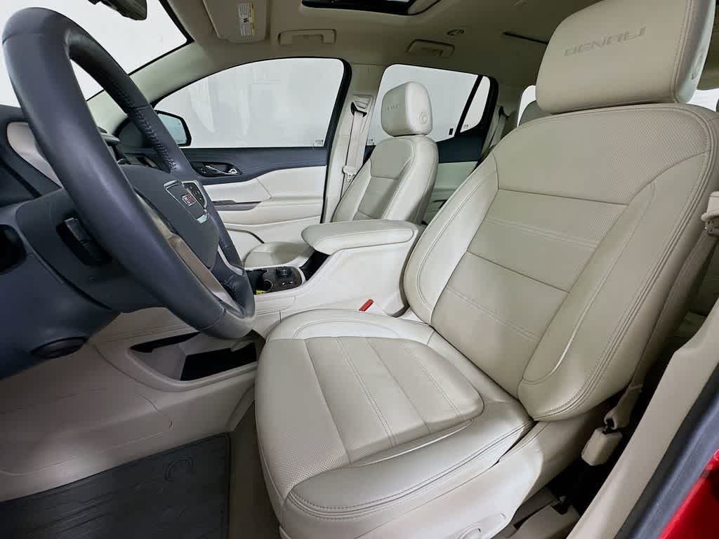 2022 GMC Acadia Denali 12