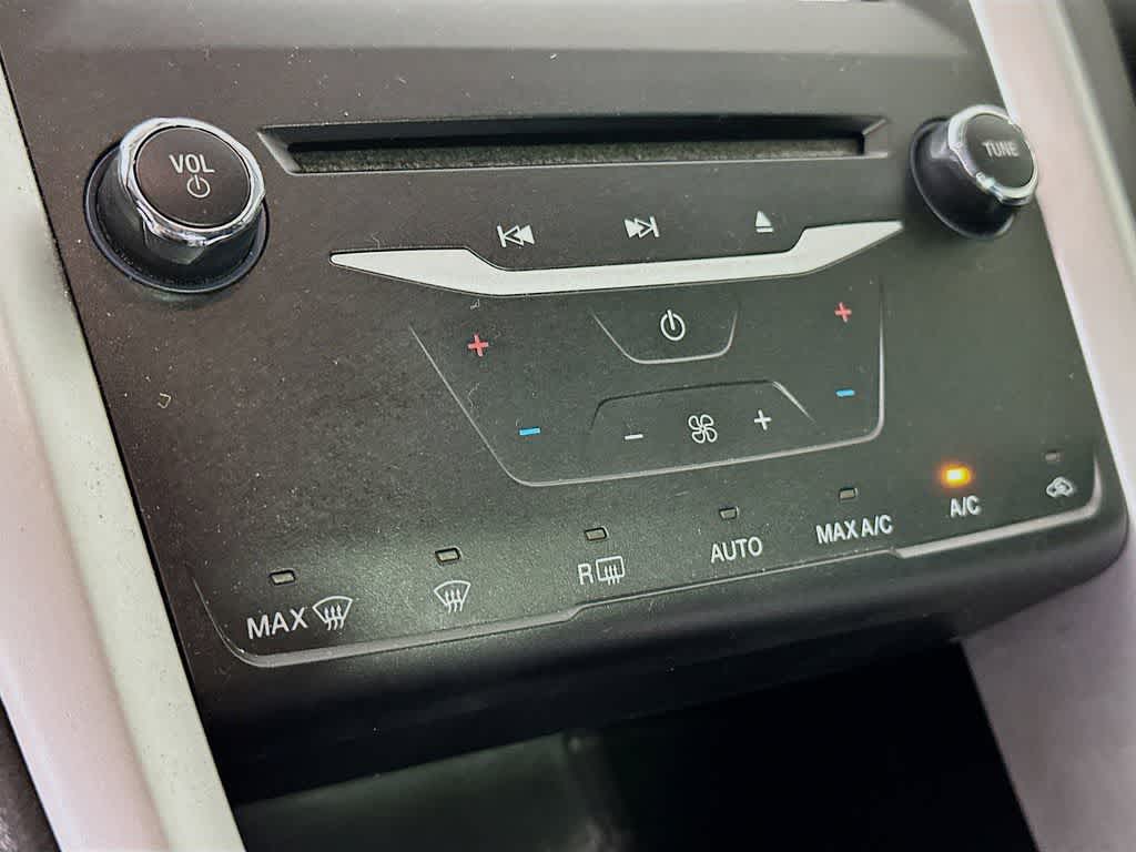 Thumbnail: 2013 Ford Fusion - 17