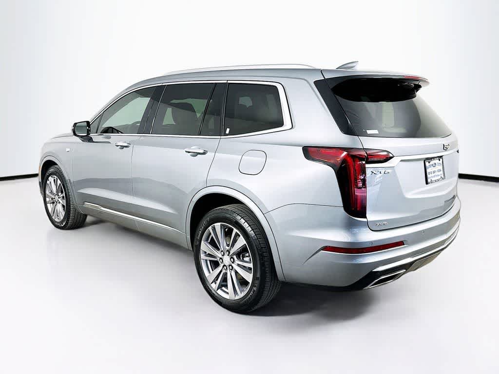 Thumbnail: 2023 Cadillac XT6 - 4