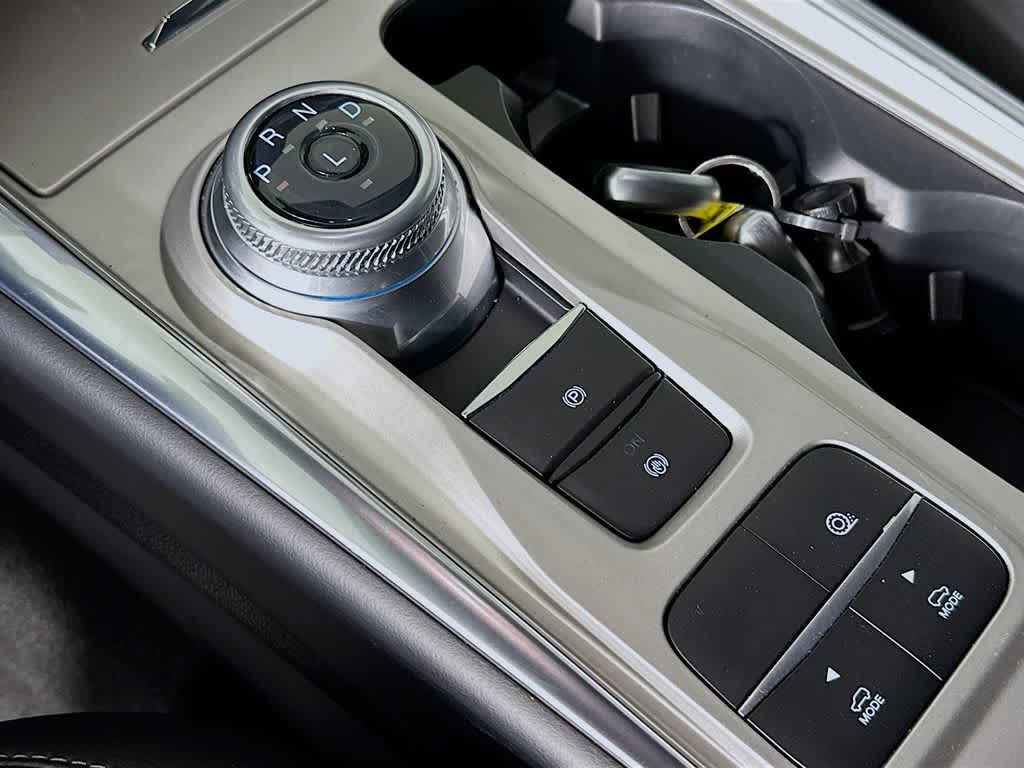 Thumbnail: 2022 Ford Explorer - 19