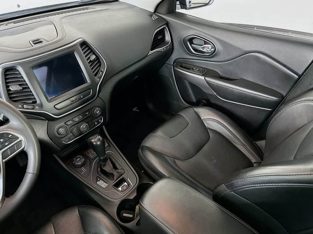 Thumbnail: 2022 Jeep Cherokee - 11