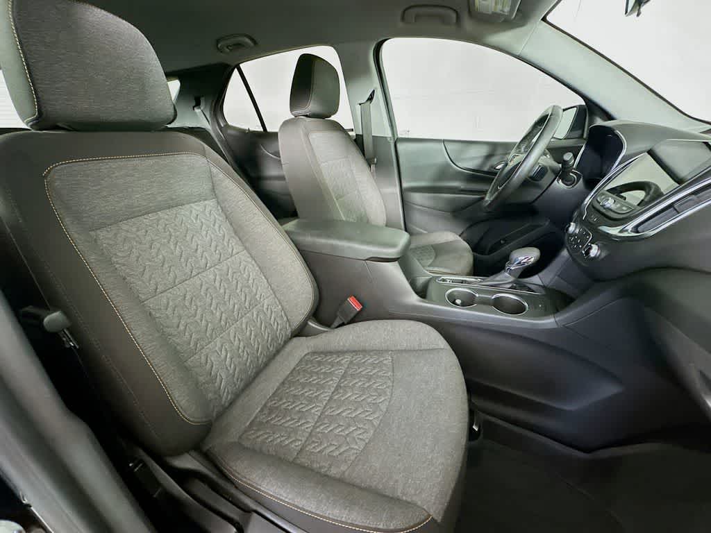 Thumbnail: 2022 Chevrolet Equinox - 15