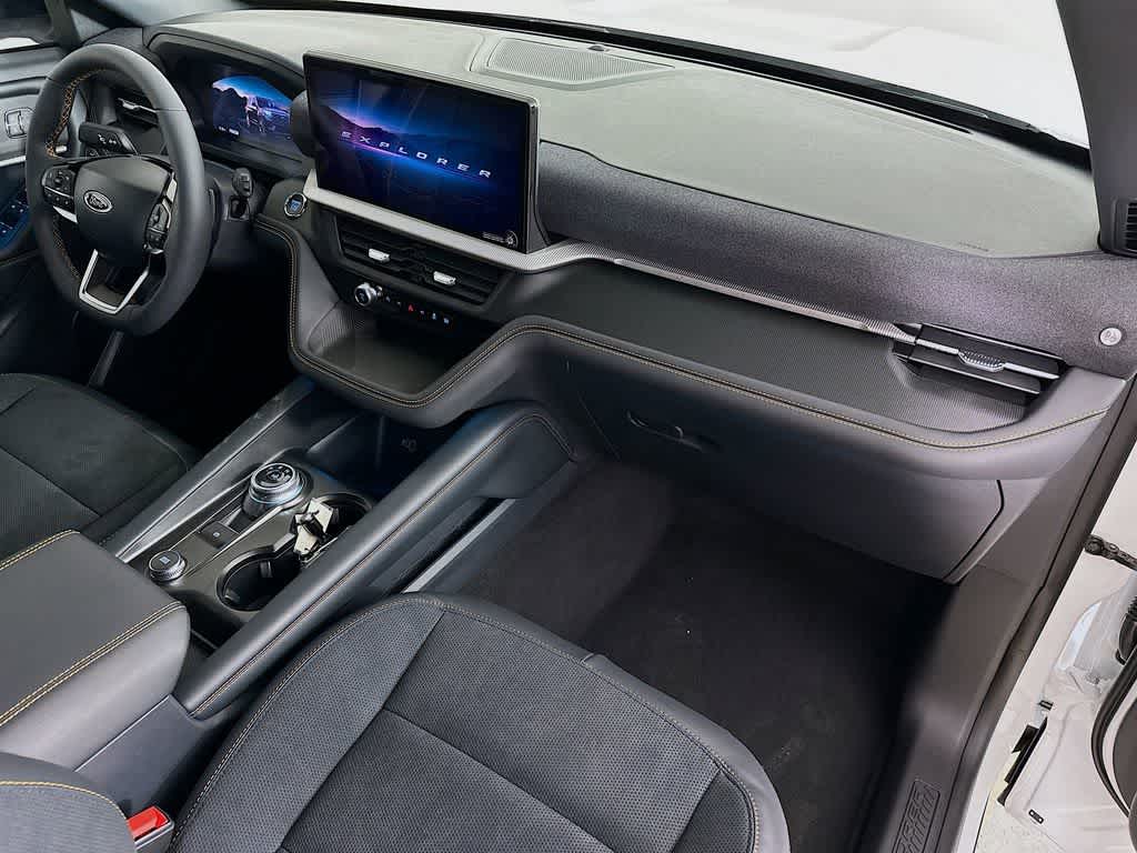 Thumbnail: 2026 Ford Explorer - 31