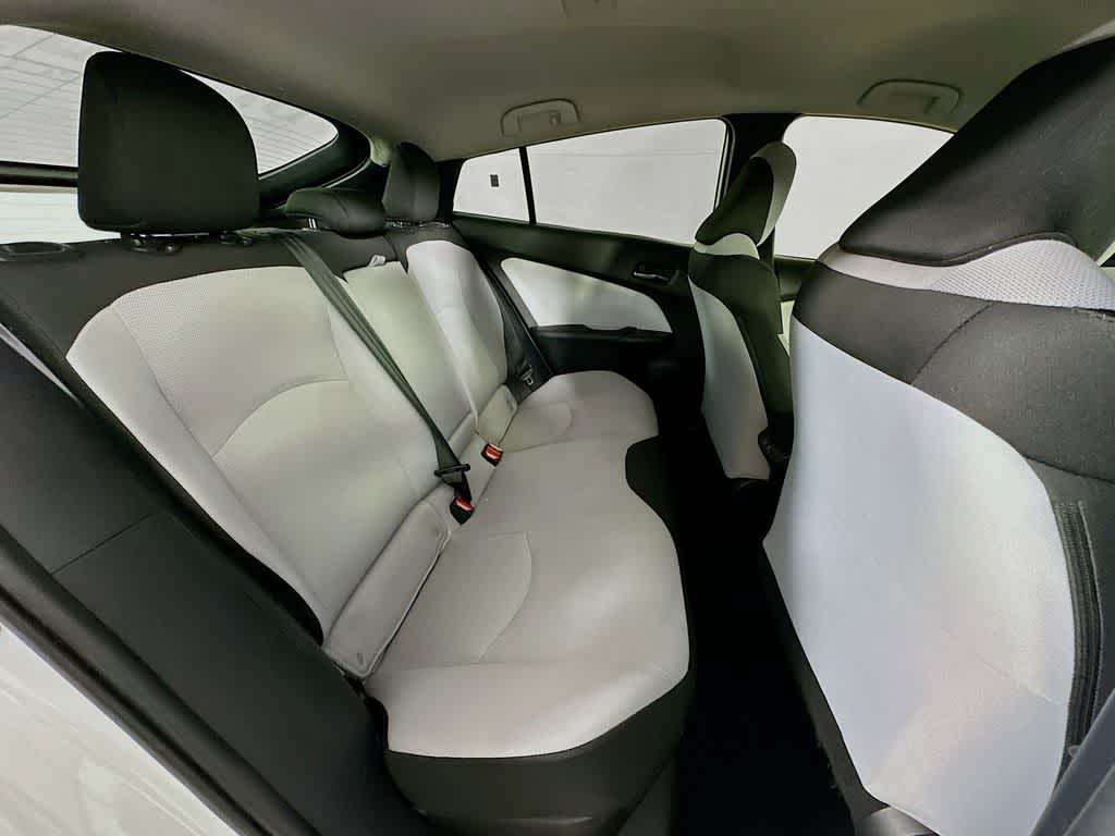 Thumbnail: 2021 Toyota Prius - 30