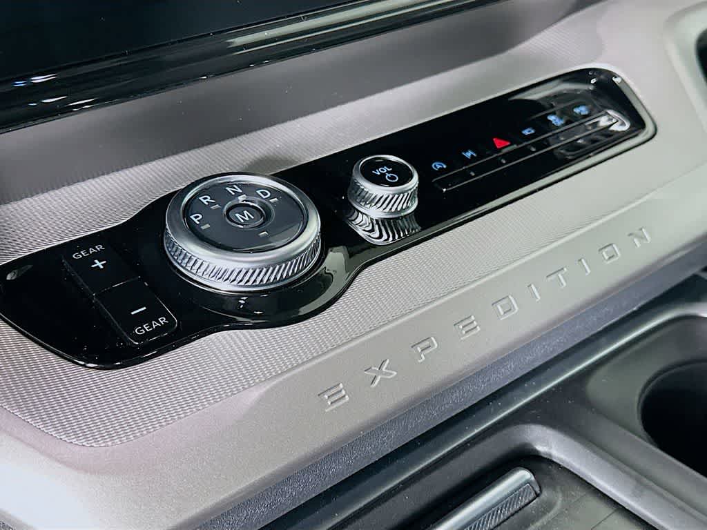 Thumbnail: 2025 Ford Expedition - 18