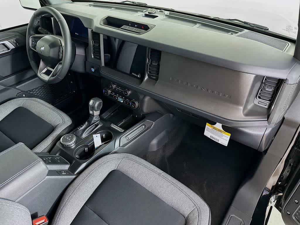 Thumbnail: 2025 Ford Bronco - 32