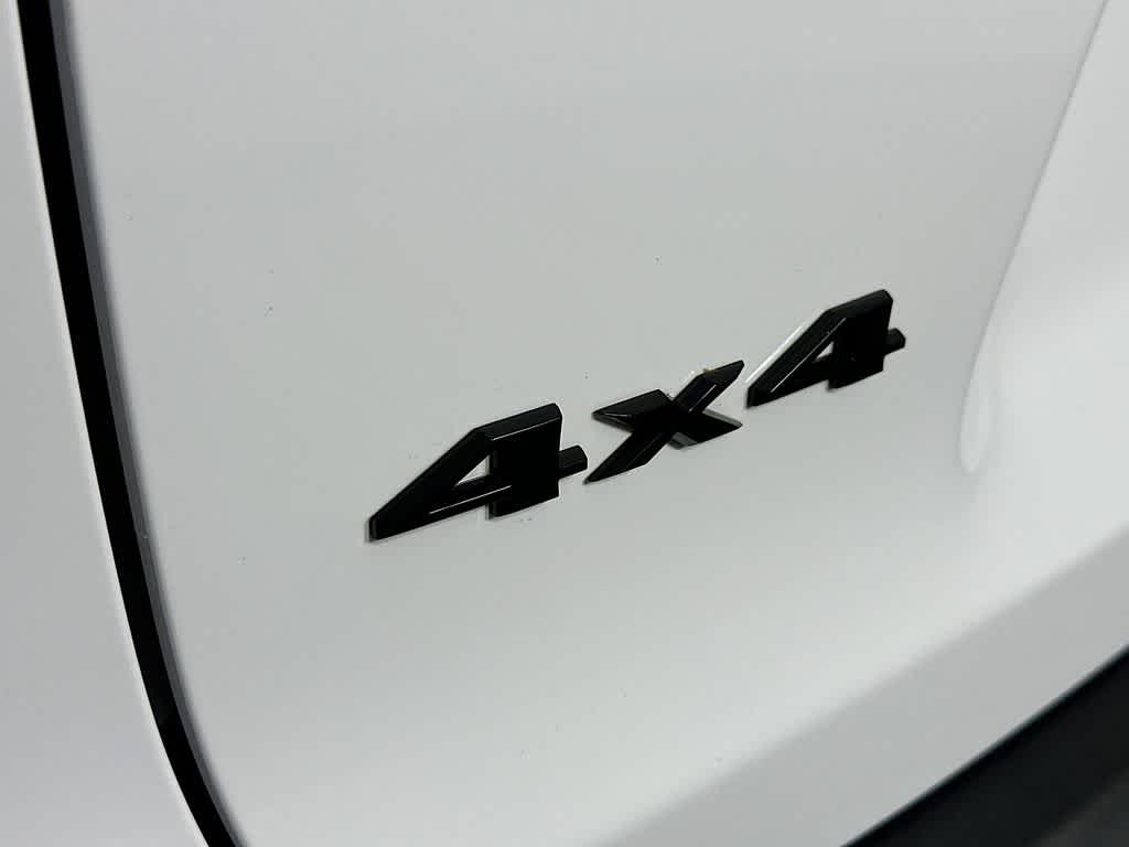 Thumbnail: 2023 Jeep Cherokee - 7