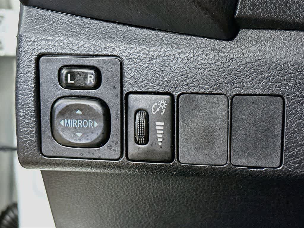 Thumbnail: 2016 Toyota Corolla - 26