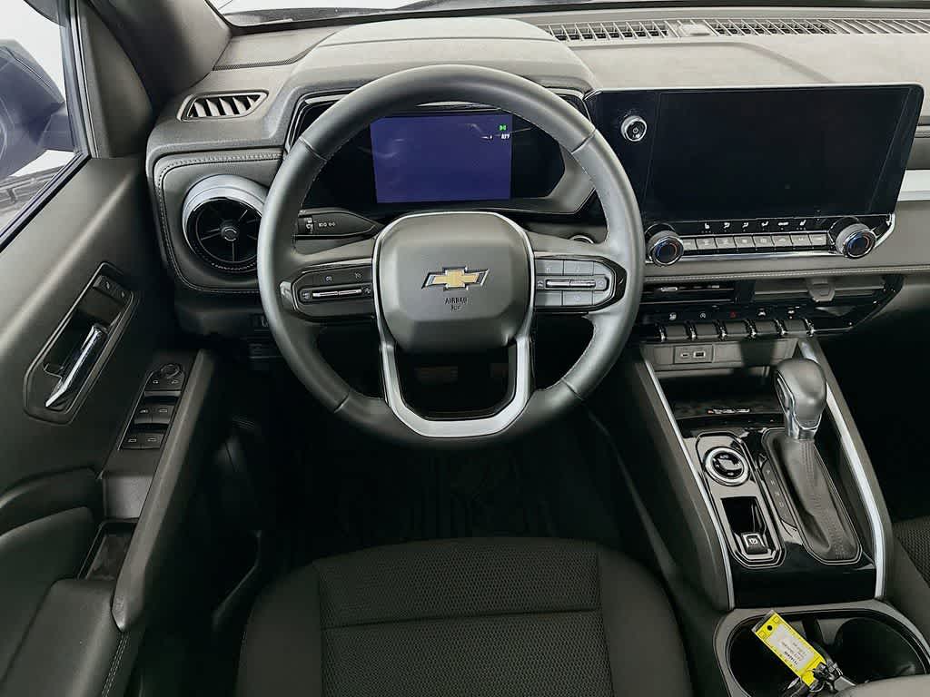 Thumbnail: 2023 Chevrolet Colorado - 10