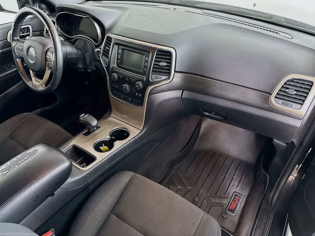 Thumbnail: 2015 Jeep Grand Cherokee - 31