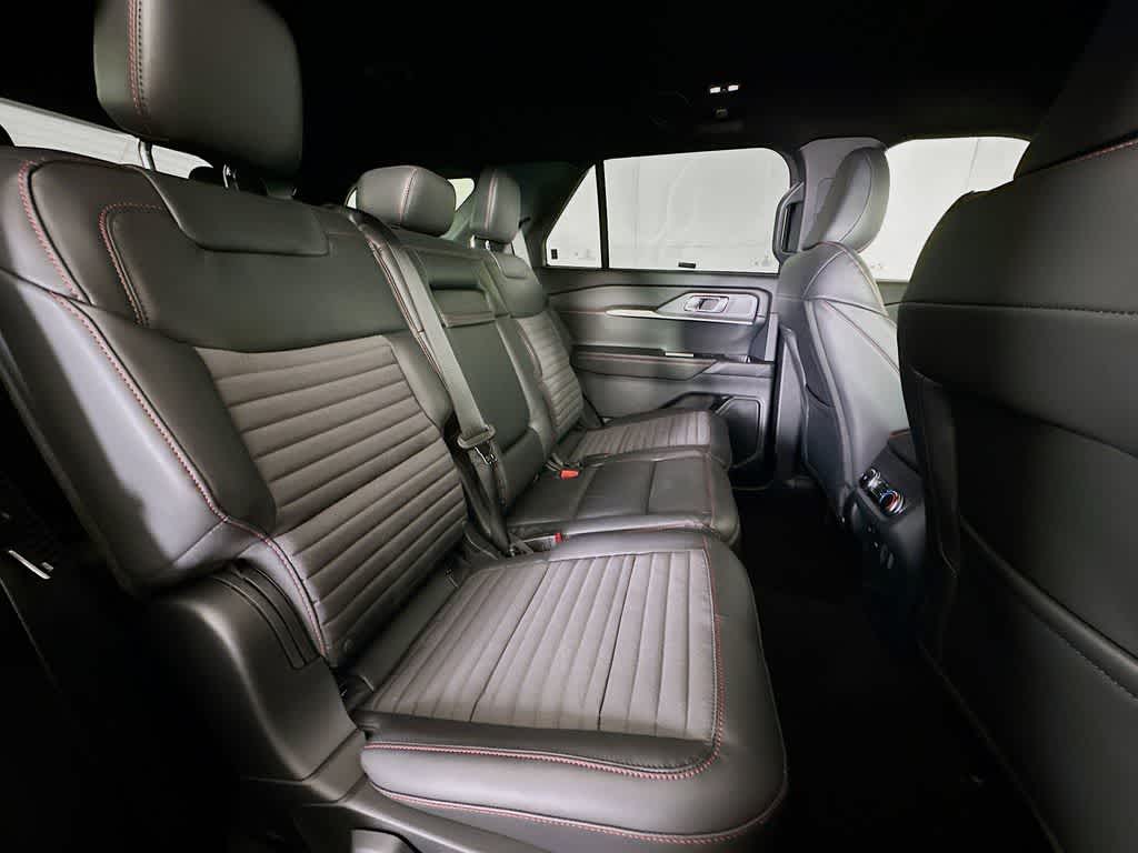 Thumbnail: 2026 Ford Mustang - 32