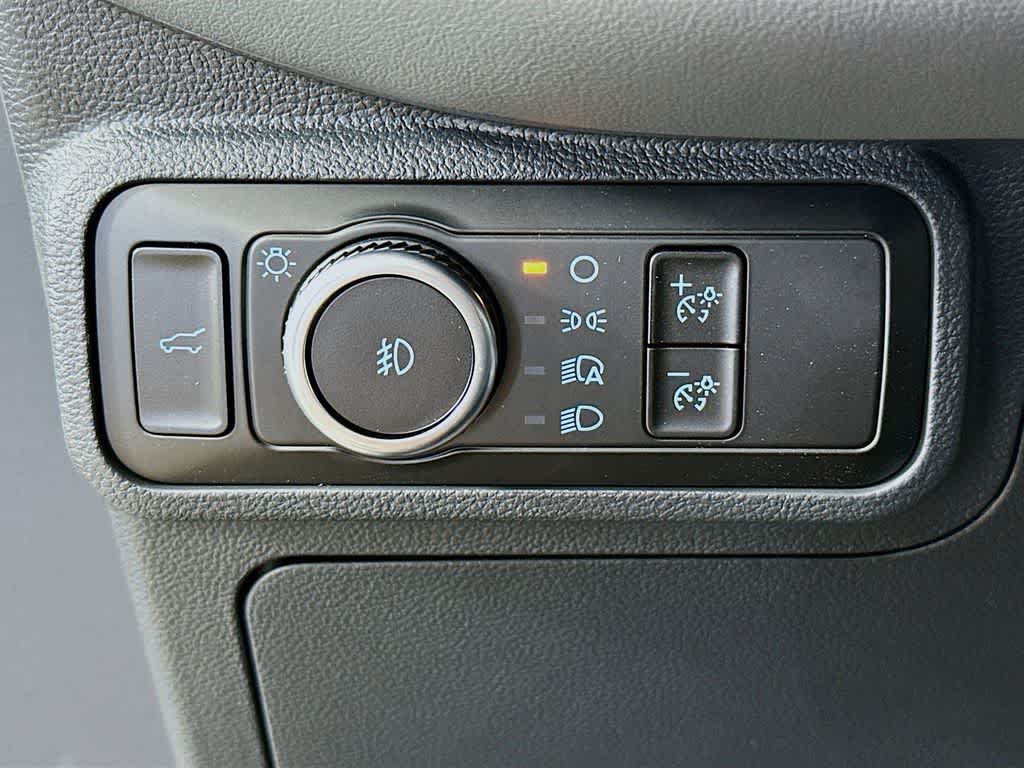 Thumbnail: 2025 Ford Explorer - 26