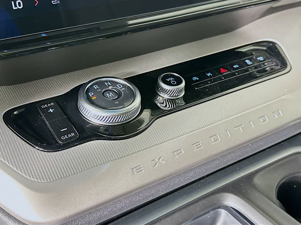 Thumbnail: 2025 Ford Expedition - 18