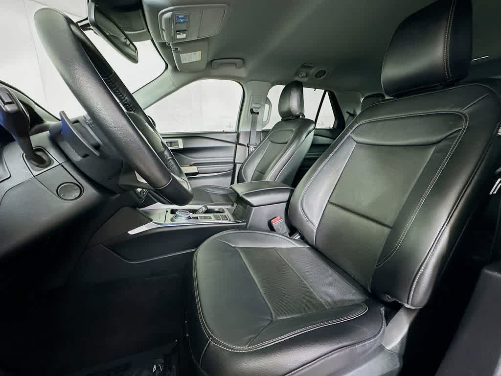 Thumbnail: 2020 Ford Explorer - 12