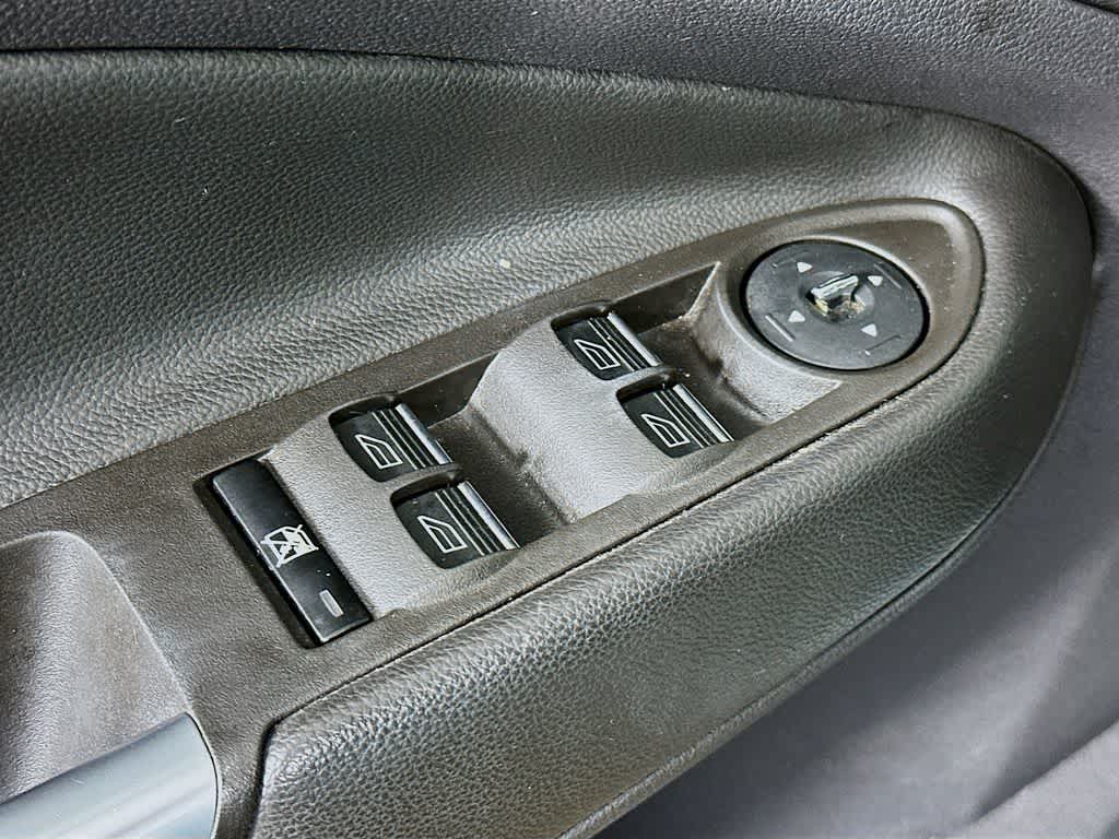 Thumbnail: 2013 Ford C-Max - 28