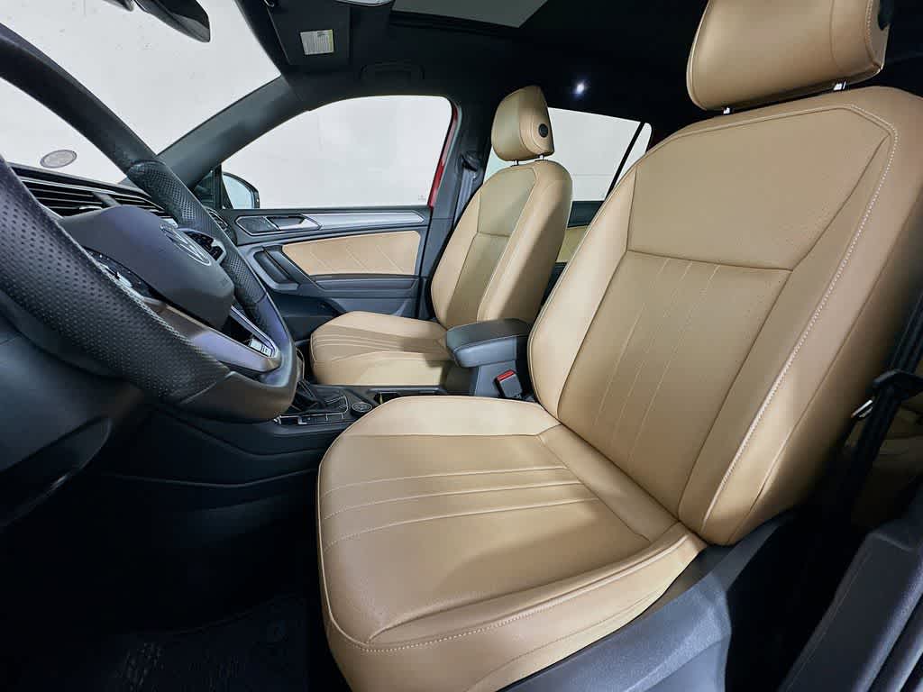 Thumbnail: 2024 Volkswagen Tiguan - 12