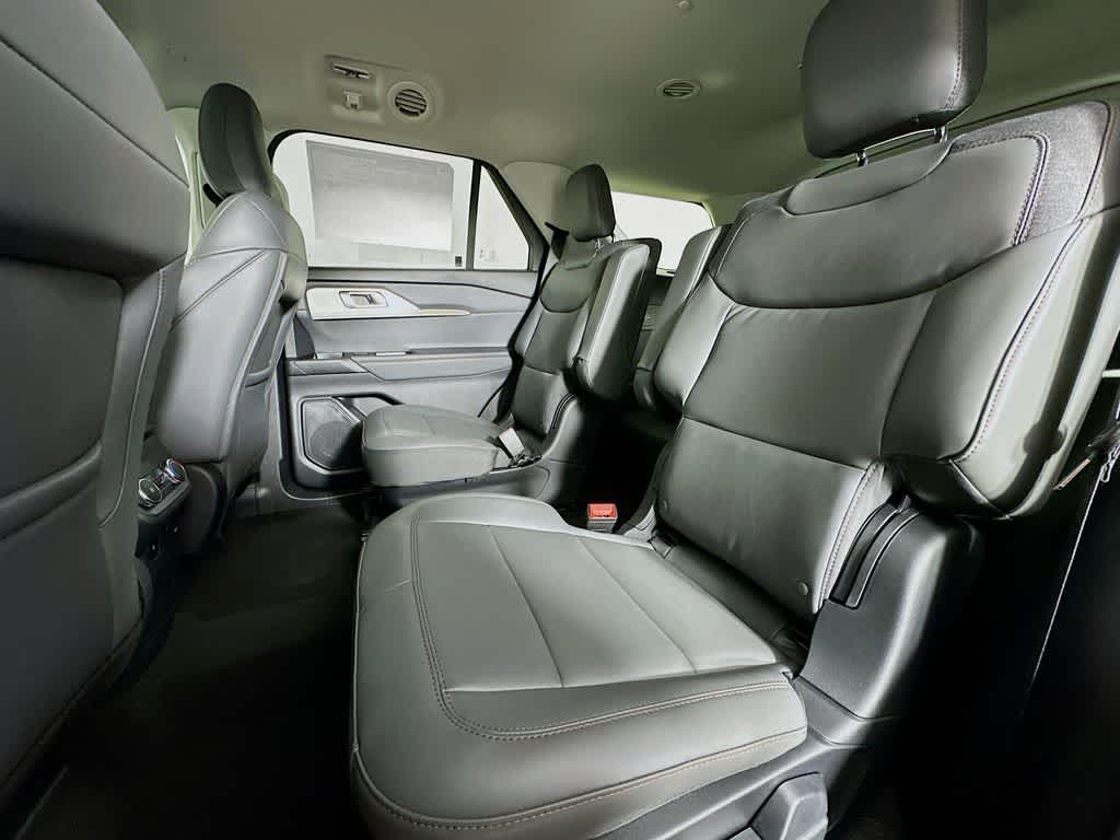 Thumbnail: 2026 Ford Explorer - 14