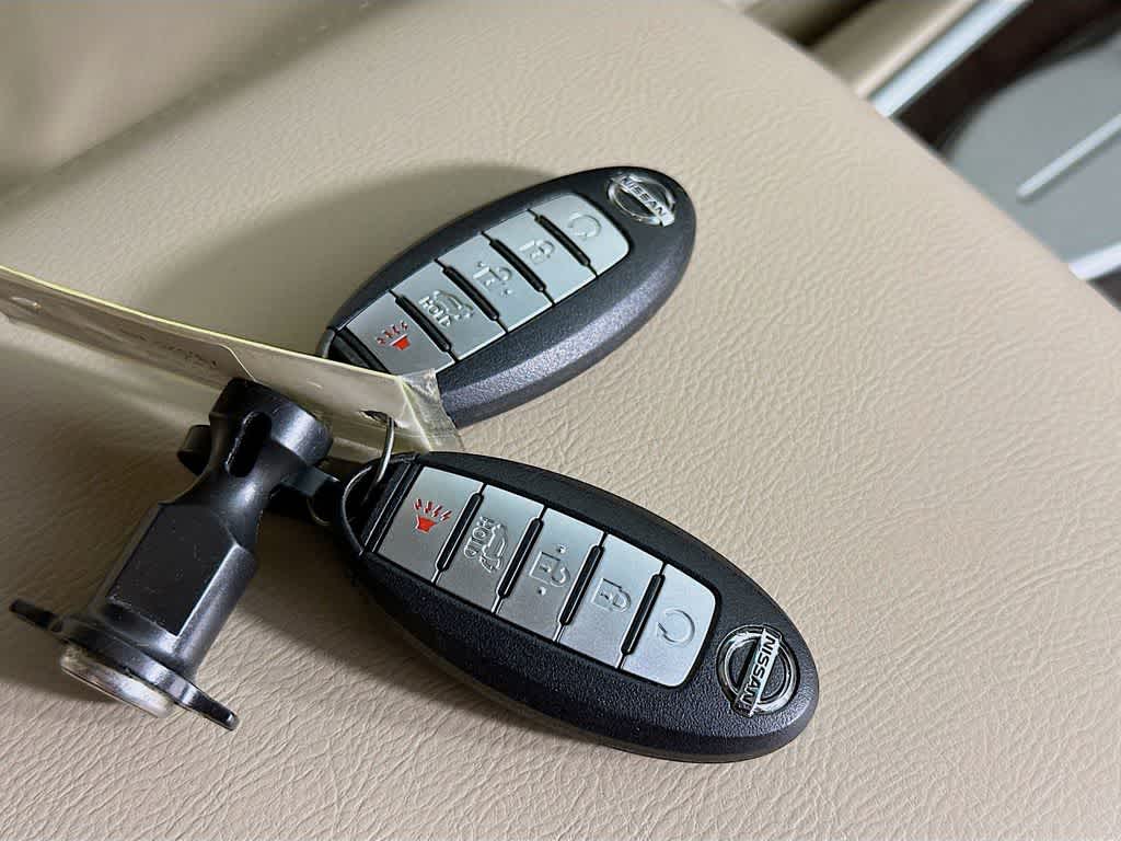 Thumbnail: 2015 Nissan Pathfinder - 21