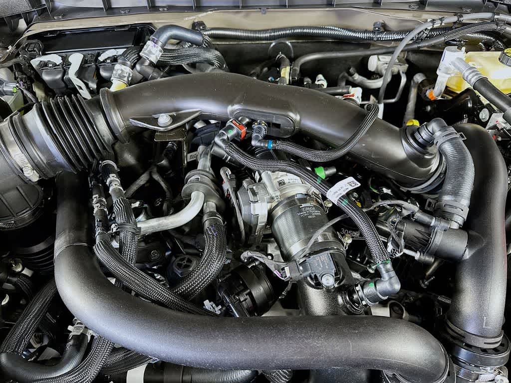 Thumbnail: 2025 Ford Bronco - 9