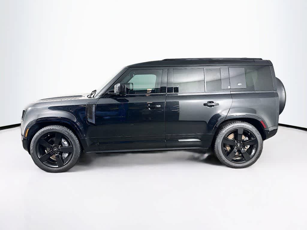Thumbnail: 2024 Land Rover Defender - 3