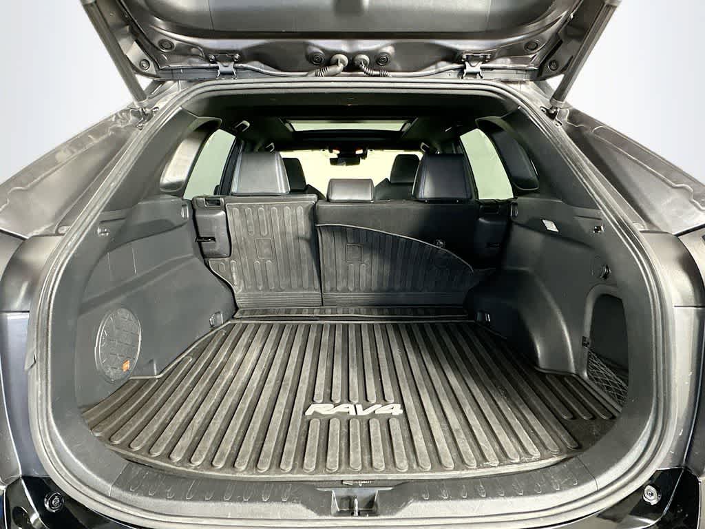 Thumbnail: 2020 Toyota RAV4 - 21