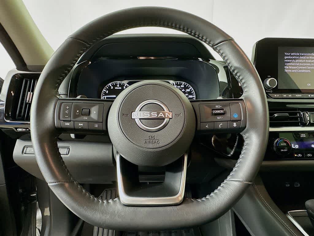 Thumbnail: 2022 Nissan Pathfinder - 16