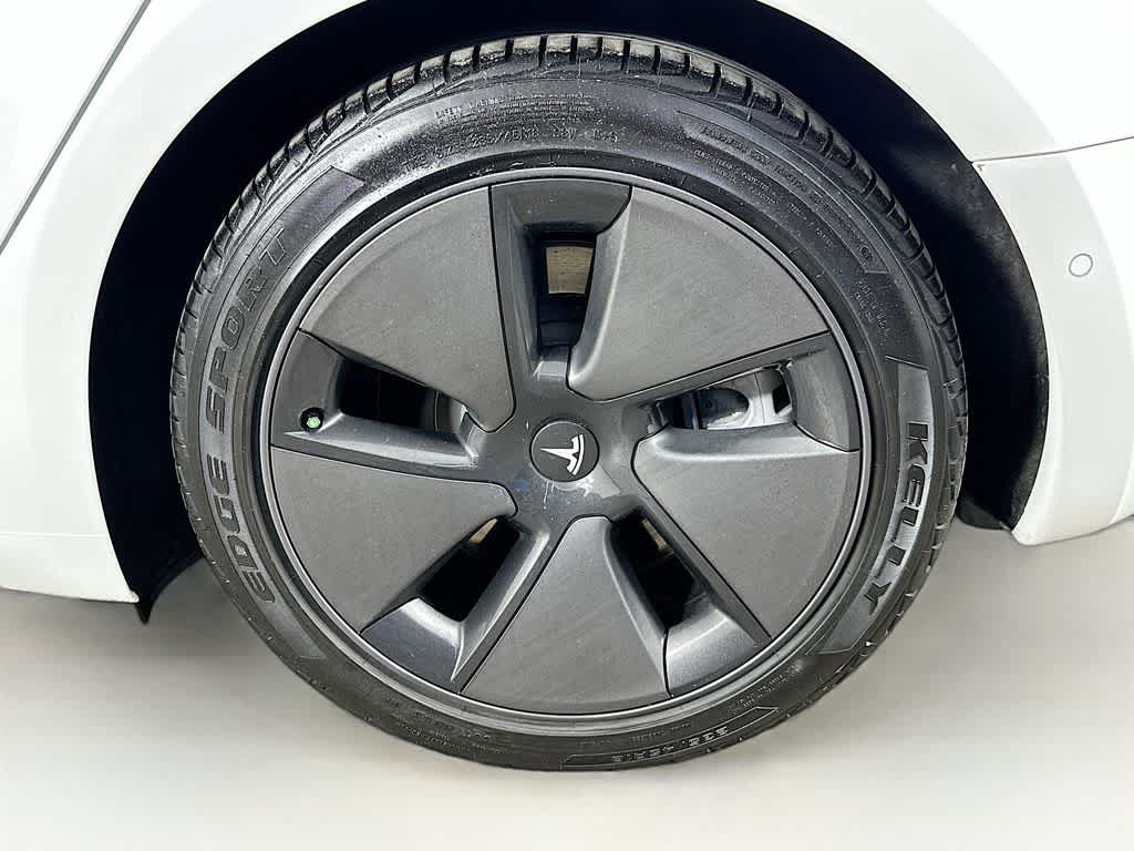 Thumbnail: 2021 Tesla Model 3 - 7