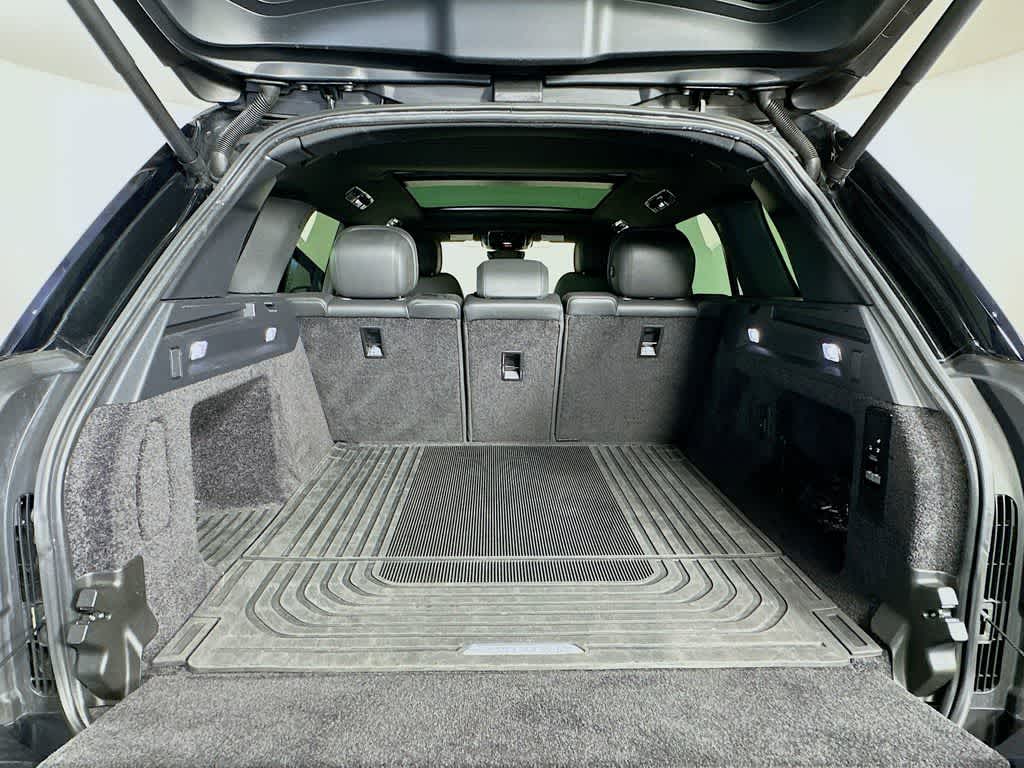 Thumbnail: 2023 Land Rover Range Rover - 21