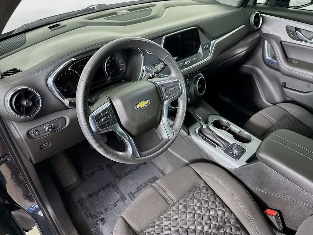 Thumbnail: 2022 Chevrolet Blazer - 2