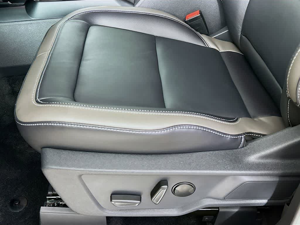 Thumbnail: 2025 Ford Bronco - 30