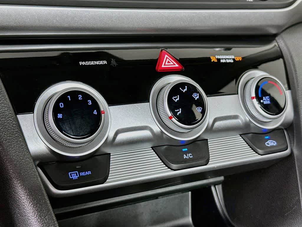 Thumbnail: 2019 Hyundai Elantra - 16