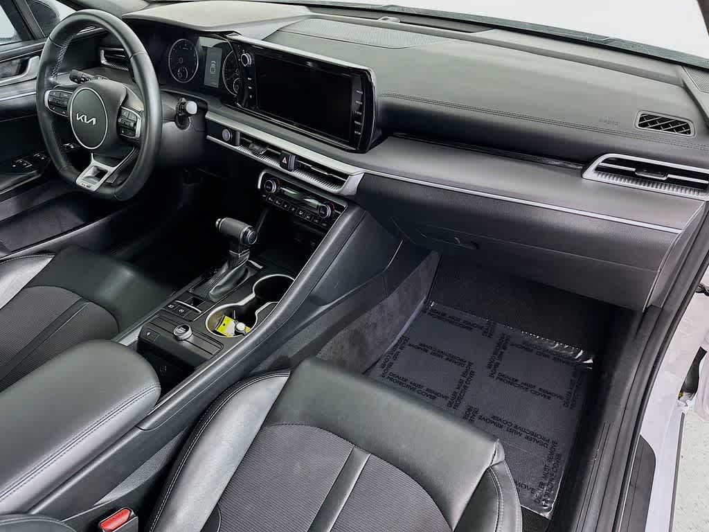 Thumbnail: 2022 Kia K5 - 32