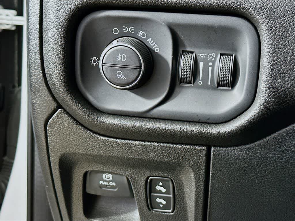 Thumbnail: 2025 RAM 1500 - 26