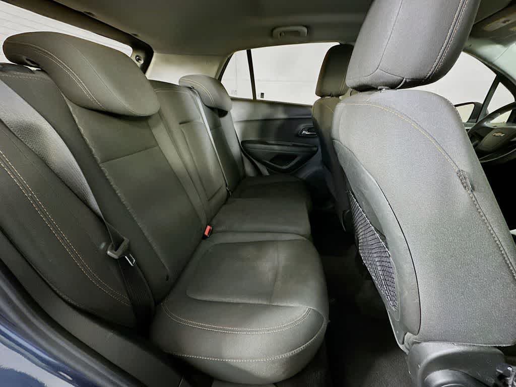 Thumbnail: 2018 Chevrolet Trax - 30