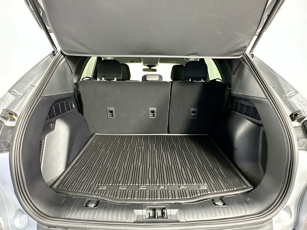 Thumbnail: 2022 Ford Escape - 20