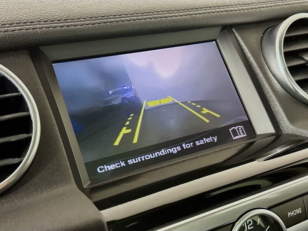 Thumbnail: 2015 Land Rover LR4 - 29