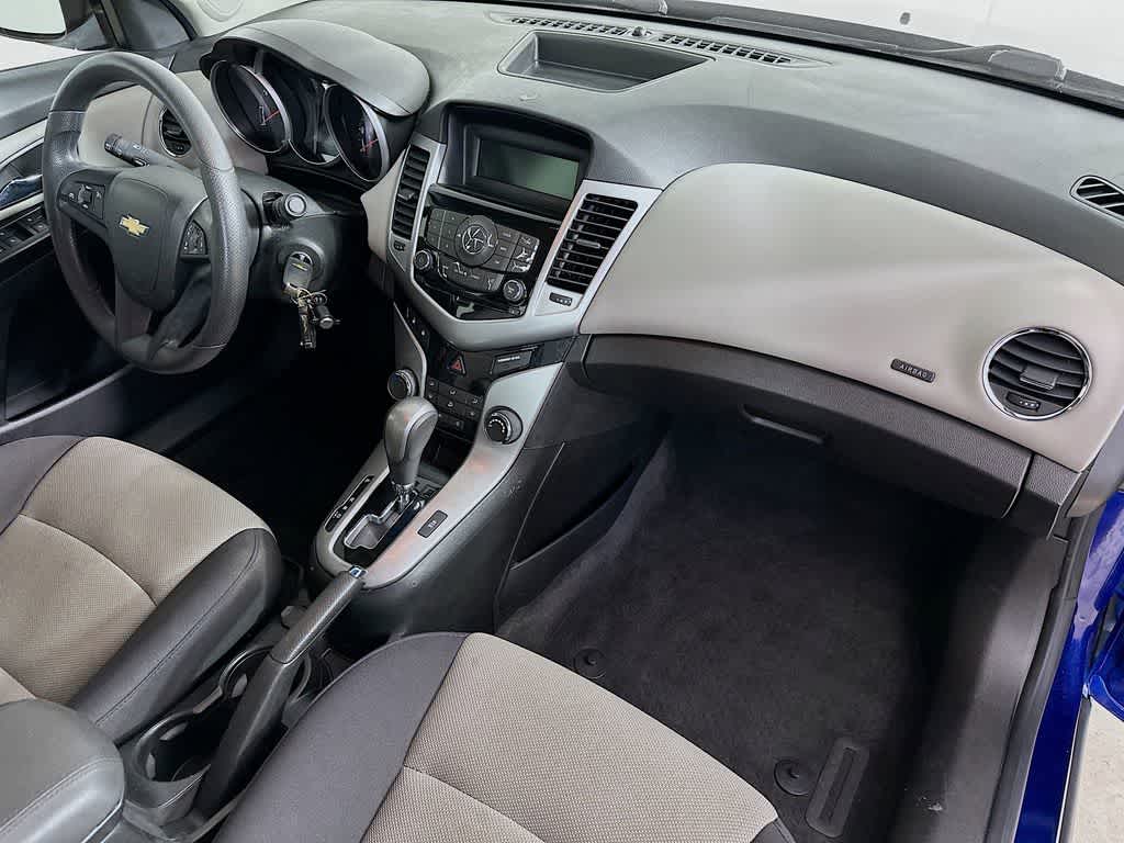 Thumbnail: 2013 Chevrolet Cruze - 29