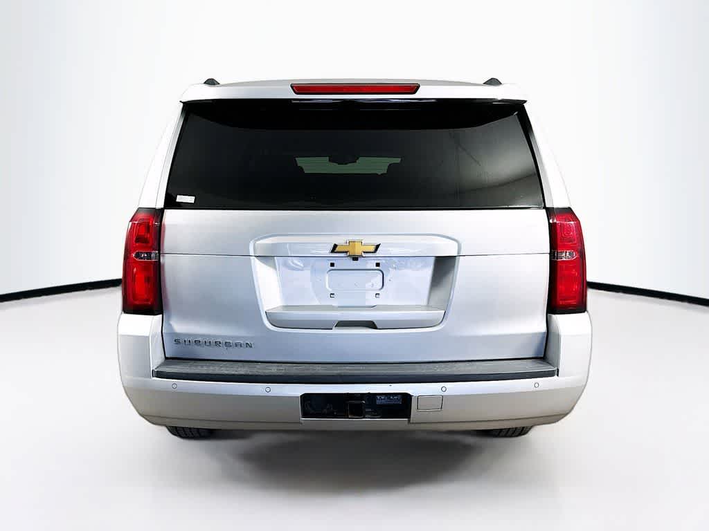 Thumbnail: 2018 Chevrolet Suburban - 5