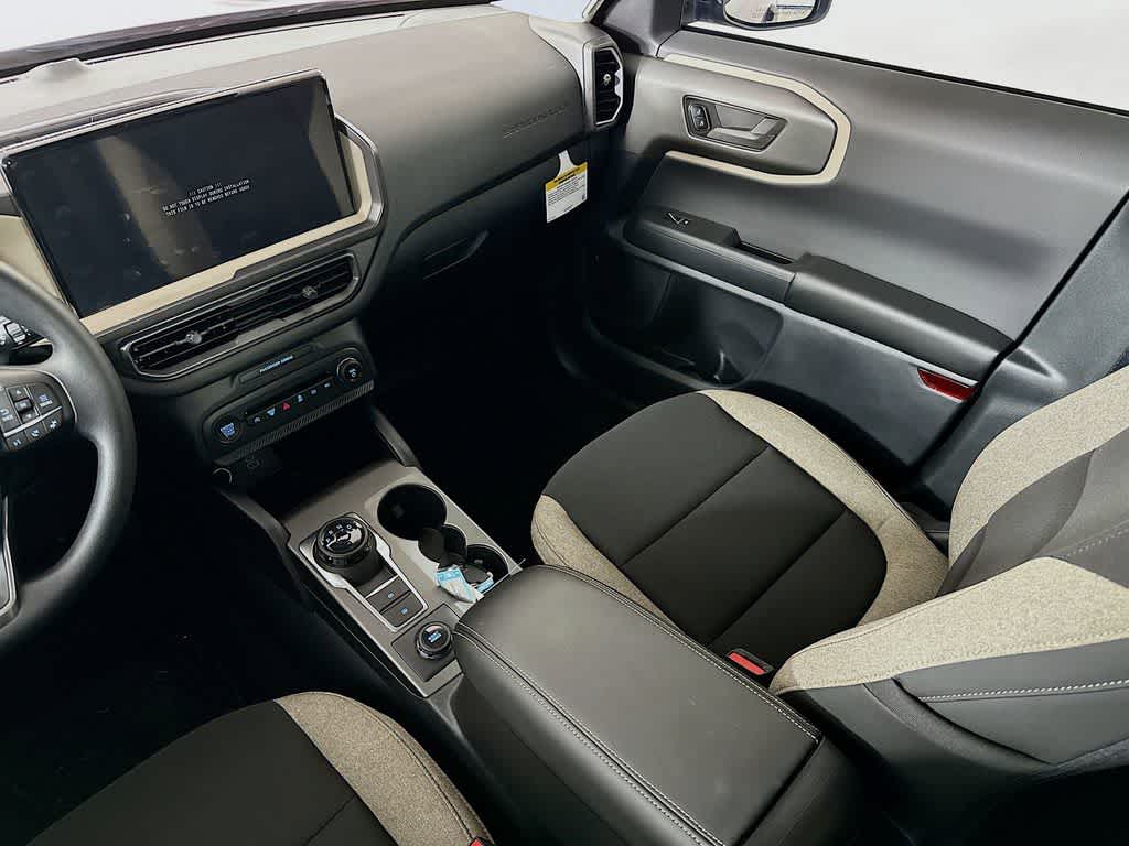 Thumbnail: 2025 Ford Bronco Sport - 11