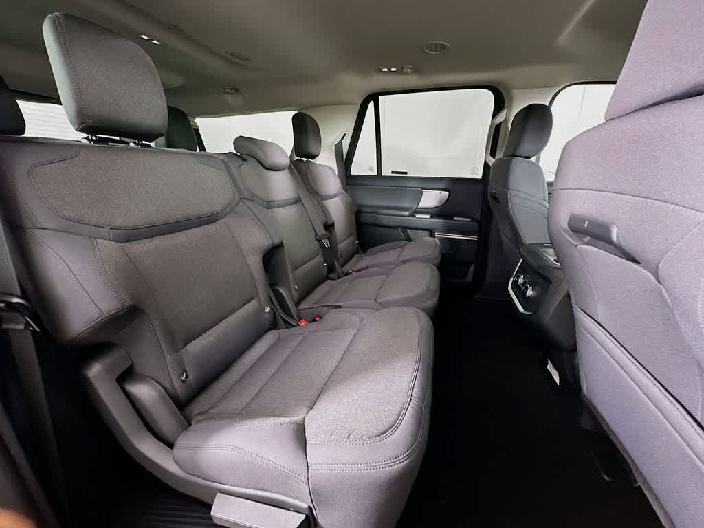 Thumbnail: 2026 Ford Expedition MAX - 32