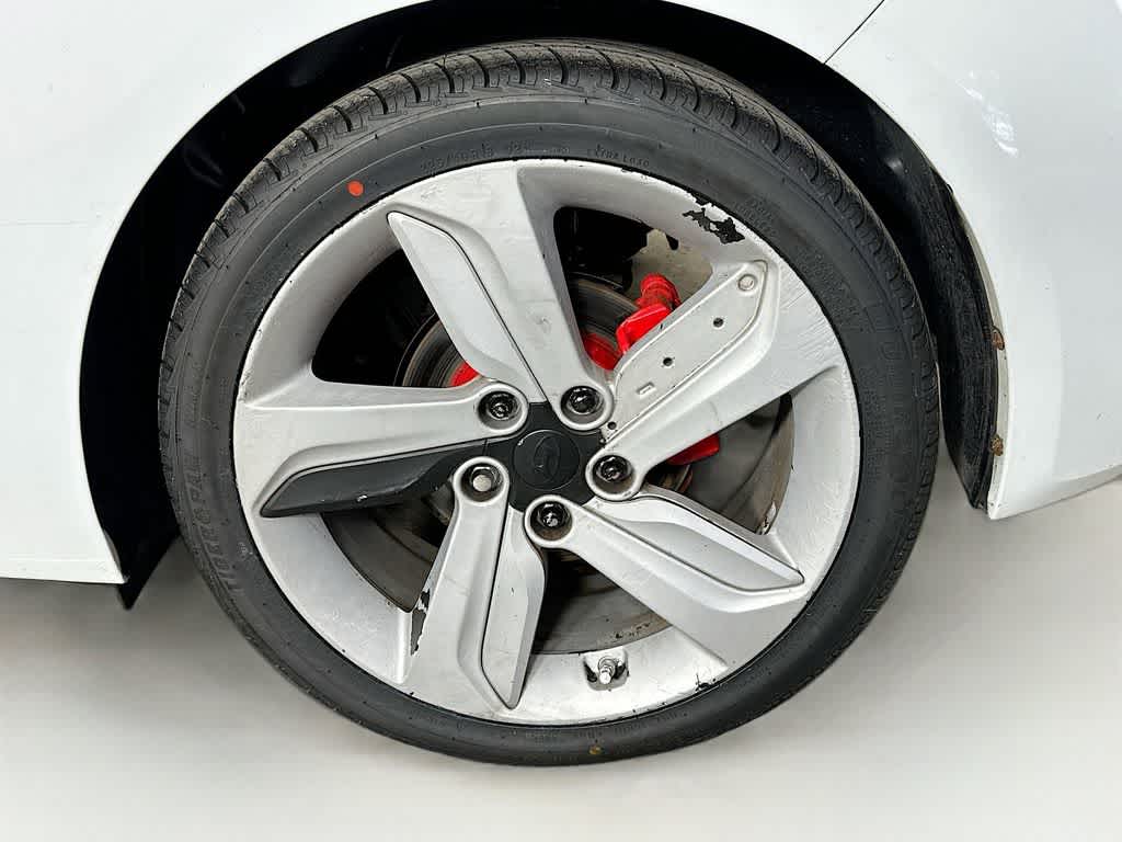 Thumbnail: 2015 Hyundai Veloster - 8