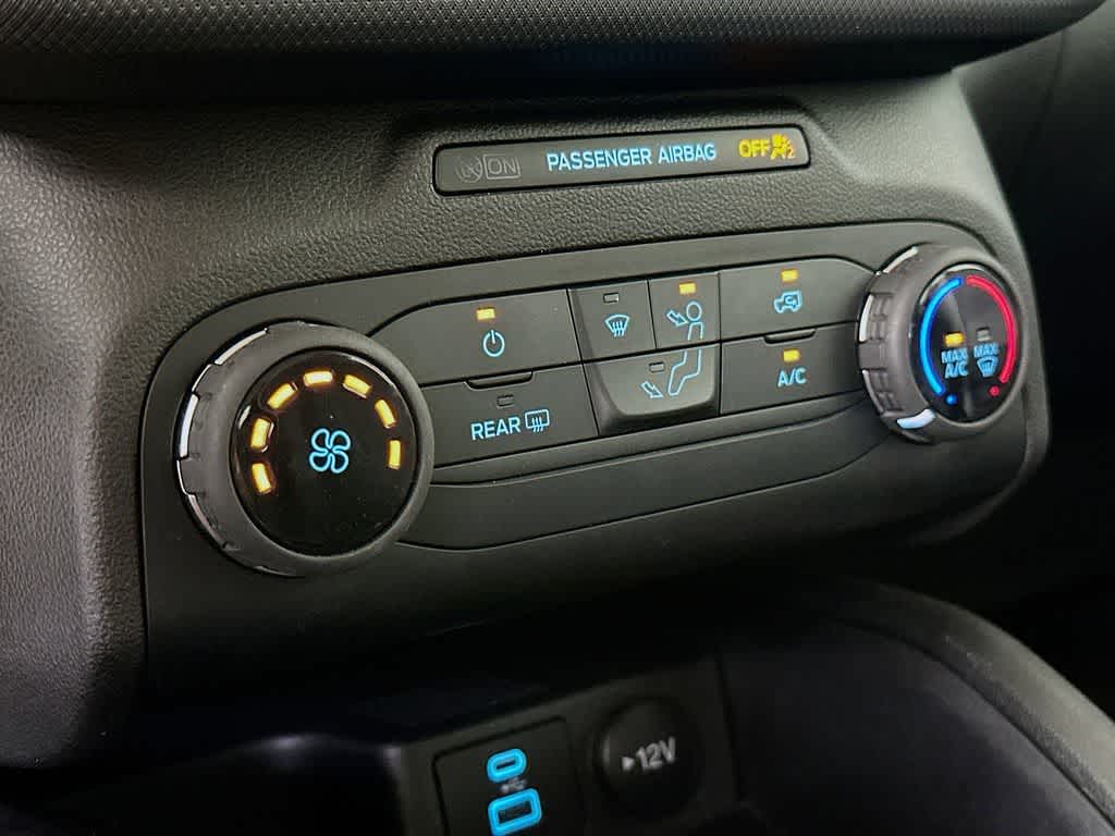 Thumbnail: 2022 Ford Bronco Sport - 17