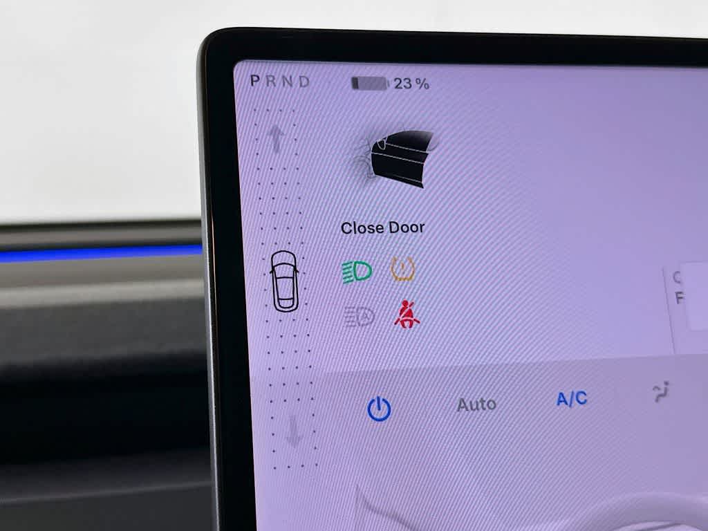 Thumbnail: 2026 Tesla Model Y - 17