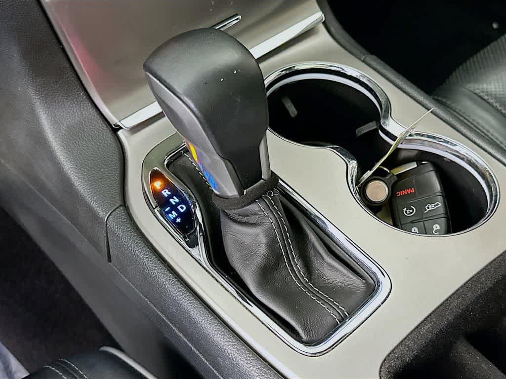 Thumbnail: 2019 Jeep Grand Cherokee - 18