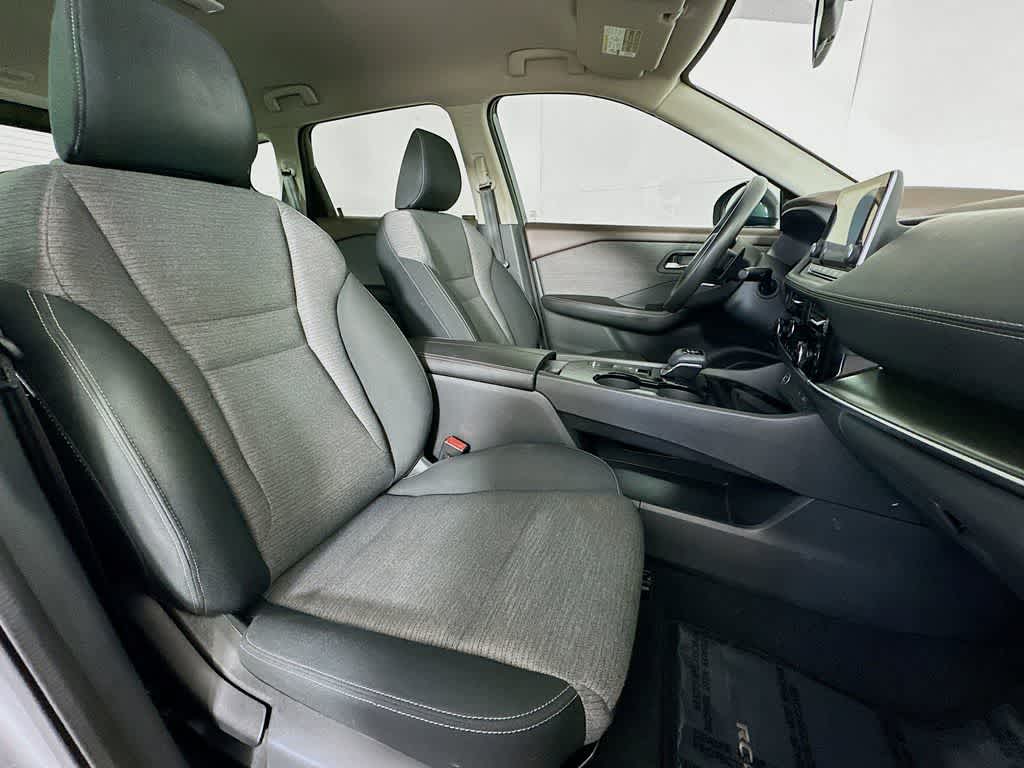 Thumbnail: 2021 Nissan Rogue - 15