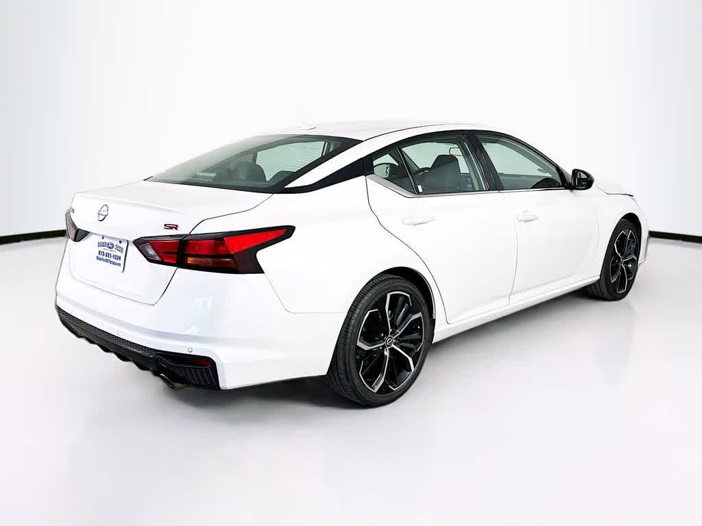 Thumbnail: 2024 Nissan Altima - 24