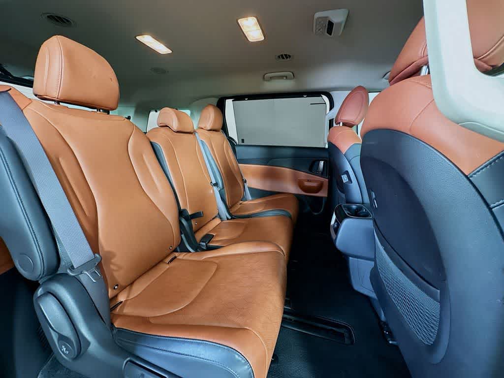 Thumbnail: 2025 Kia Carnival - 32