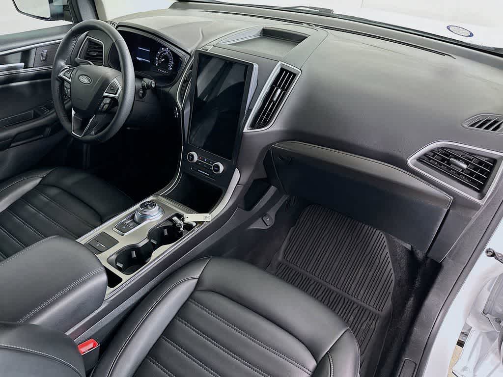 Thumbnail: 2022 Ford Edge - 31