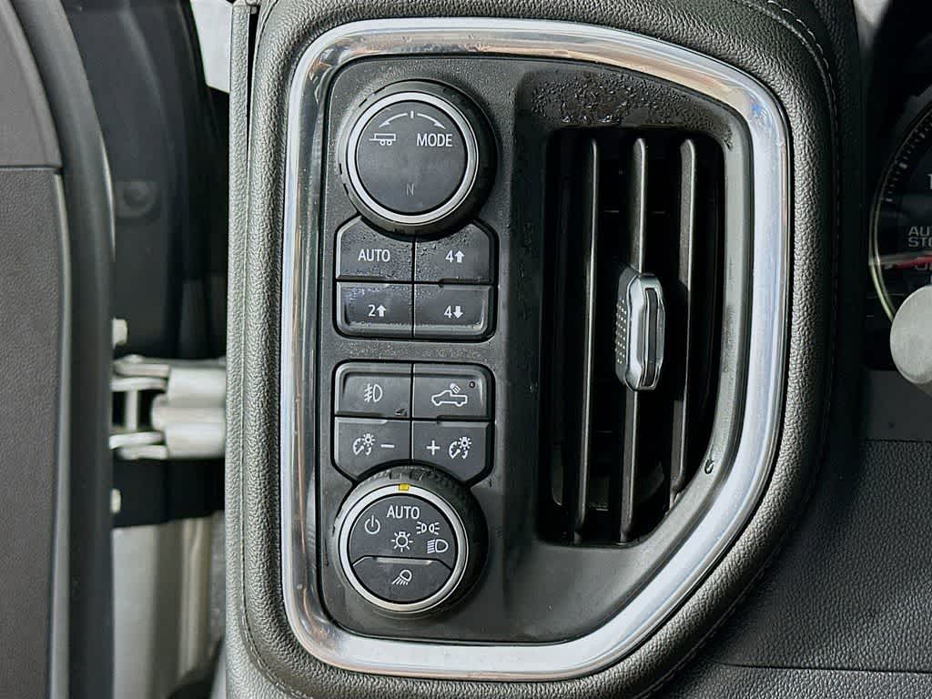 2020 Chevrolet Silverado 1500 RST 27